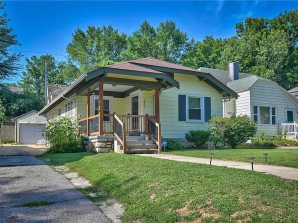 4439 Sunrise Dr, Kansas City, MO 64123