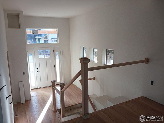 5th image of 725 Longs Peak Ln
