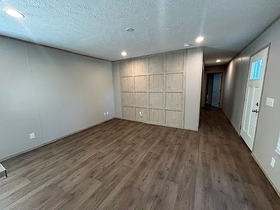 3rd image of 132 Northfork Dr #132N