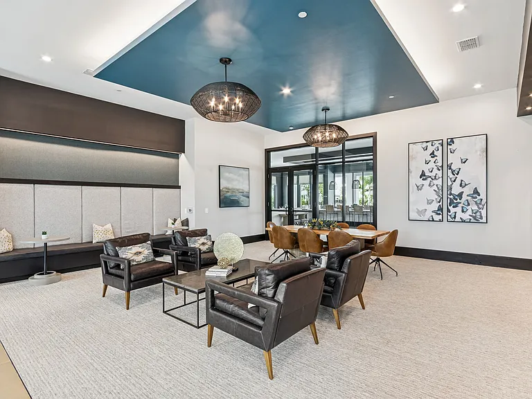 Ascend Nona West — Photo 36