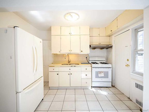 5th image of 10-25 115th Street