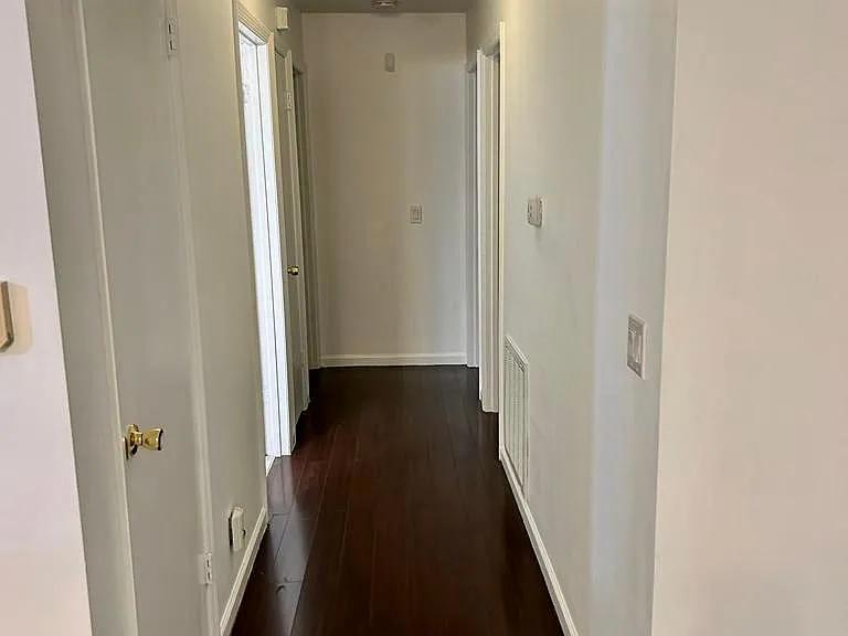 701 Cascade Dr — Photo 6