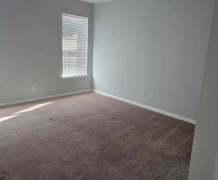 114 Marinella Dr — Photo 10