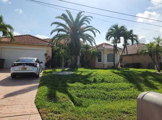 401 SW 33rd Ave, Cape Coral, FL 33991