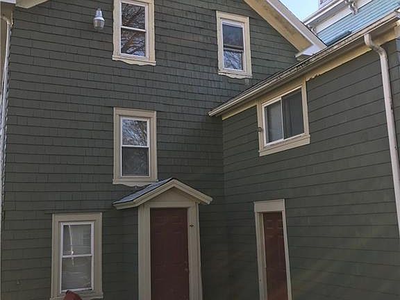3rd image of 100 Illinois St