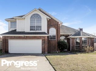 907 Steadman Dr, Cedar Hill, TX 75104