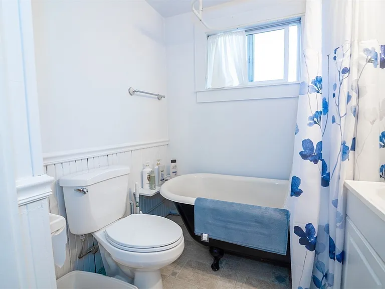 105-107 Goddard St #3 — Photo 13