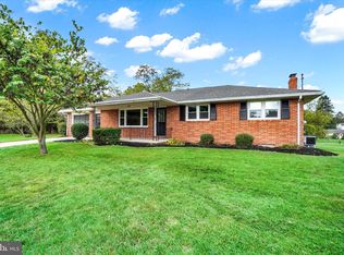 2490 Cedar Rd, York, PA 17408