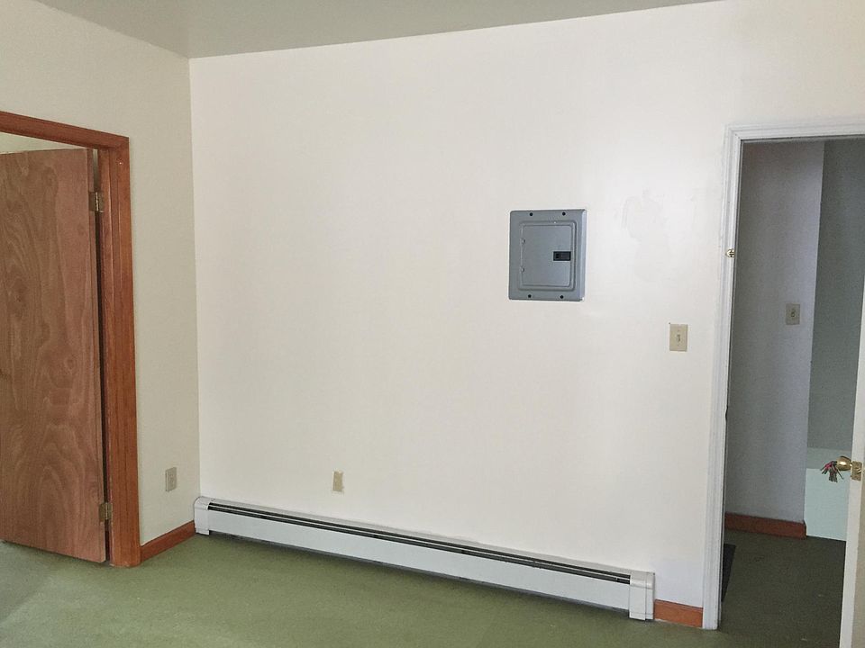 2nd image of 181 Pike St APT 4