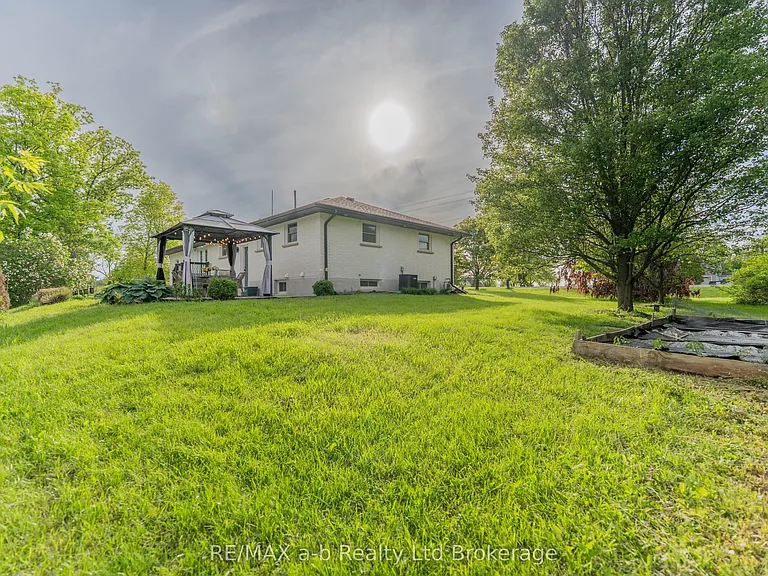 56229 Talbot Line — Photo 30