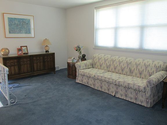 5th image of 1625 Borbeck Ave.