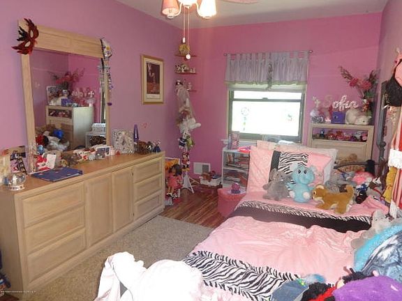 4th image of 158 Russek Dr