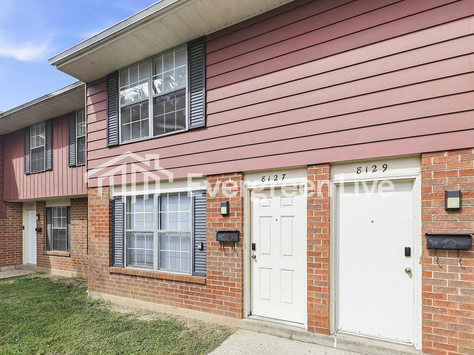 2 bed, 1.5 bath, 1094 sqft, $995 — Photo 3