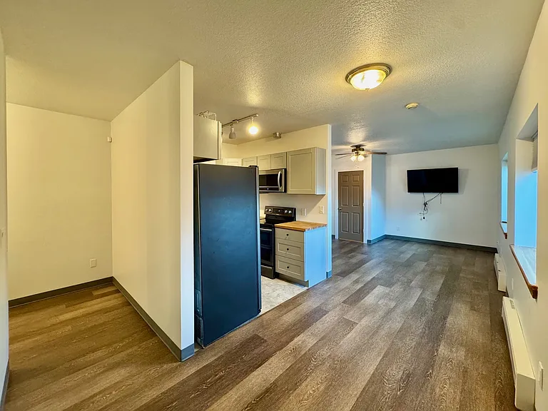 911 3rd St #2TREADWELL — Photo 9