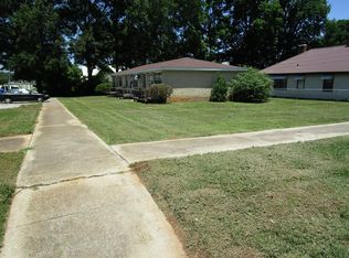 400 Dickson St, Tuscumbia, AL 35674