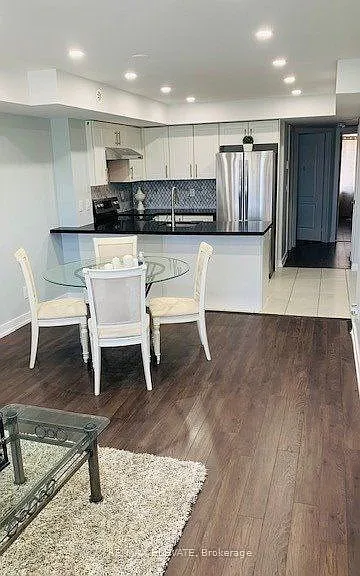 30 Dunsheath Way #518 — Photo 12