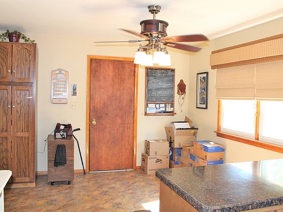 3rd image of 23845 W Sussex Dr