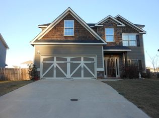 1718 Creek Stone Dr, Opelika, AL 36804