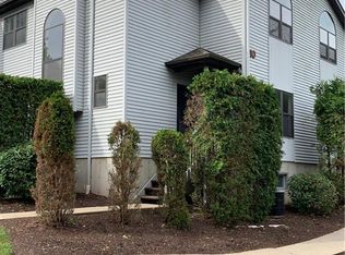 55 Frank Ct, Monroe, NY 10950