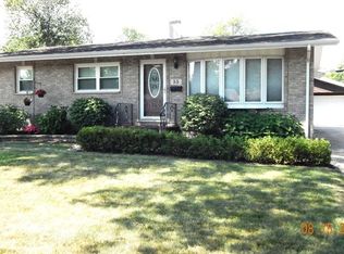 55 Arrowhead Dr, Thornton, IL