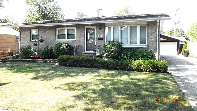 55 Arrowhead Dr photo 1