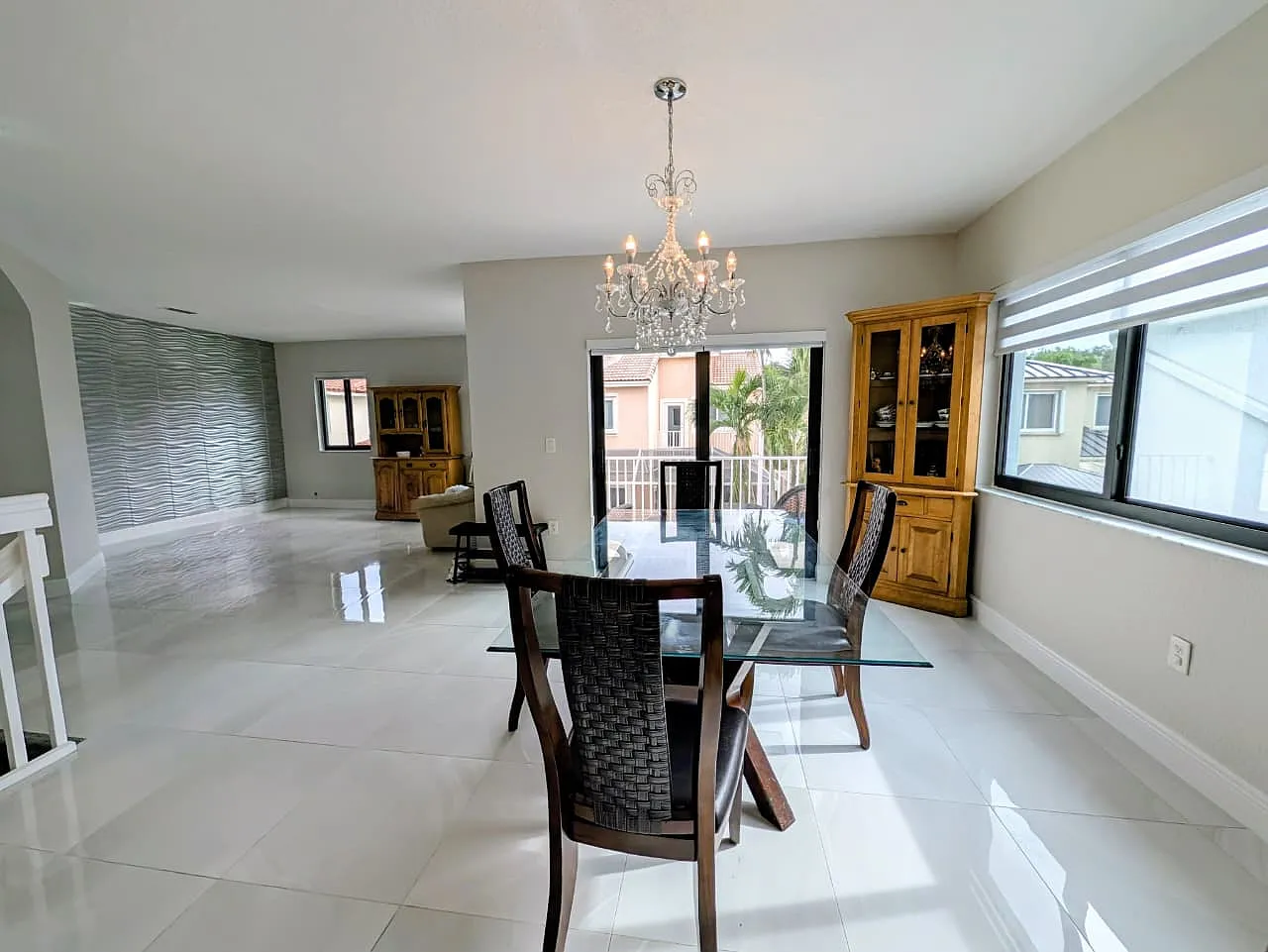 NW 19th Ct, Pembroke Pines — Photo 3