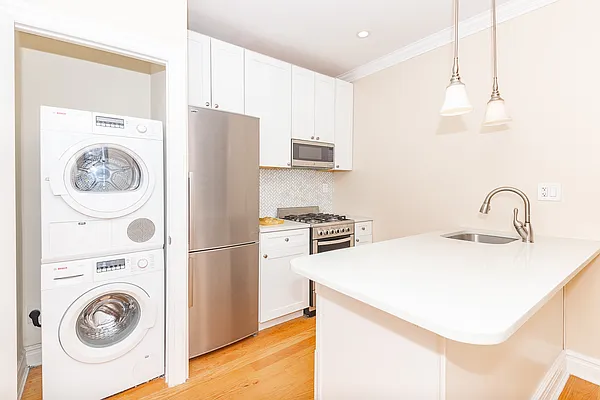 Rented by MySpaceNYC | media 2