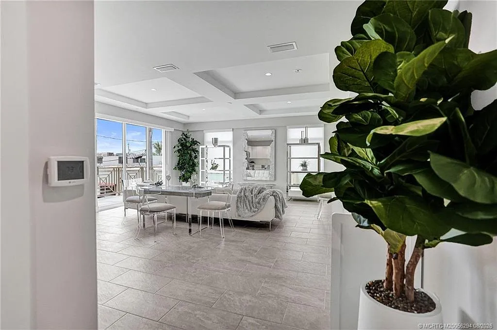 1 bed, 1.0 bath, 741 sqft, $3,500 — Photo 4