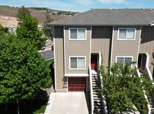351 Andrew Cahill Ln, Reno, NV 89503