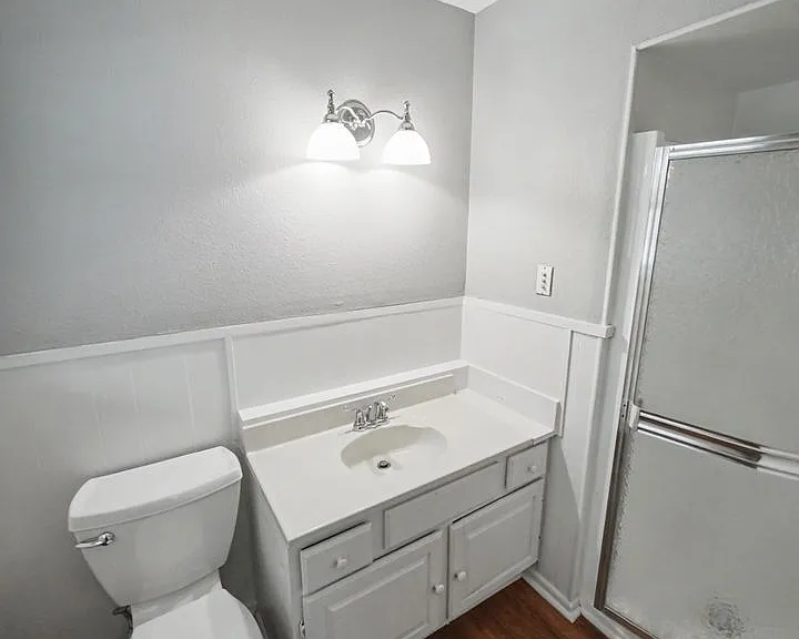 12715 Middle Ln — Photo 28