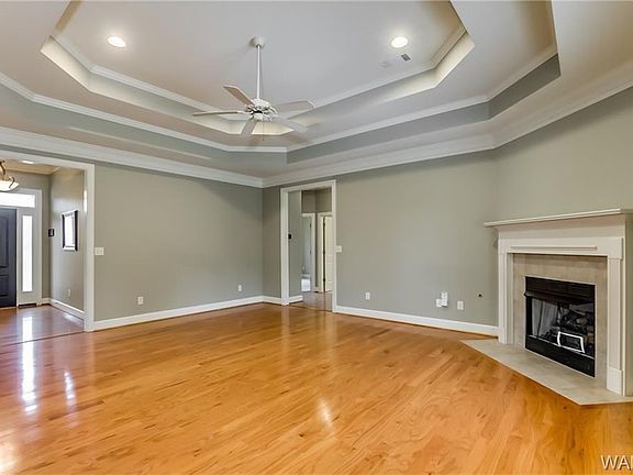 4th image of 1445 Waterford Ln