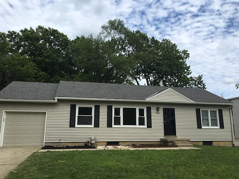 5825 Horton St — Photo 1