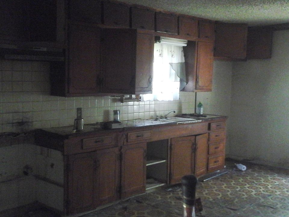 2nd image of 917 Thelma St