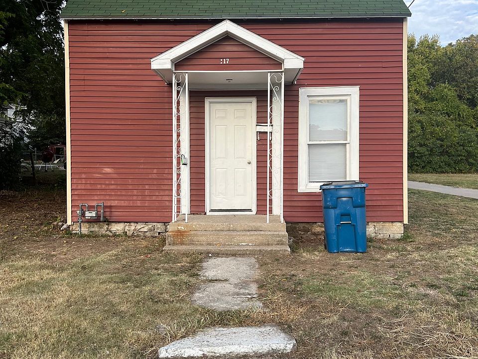 2nd image of 117 S Parsons St