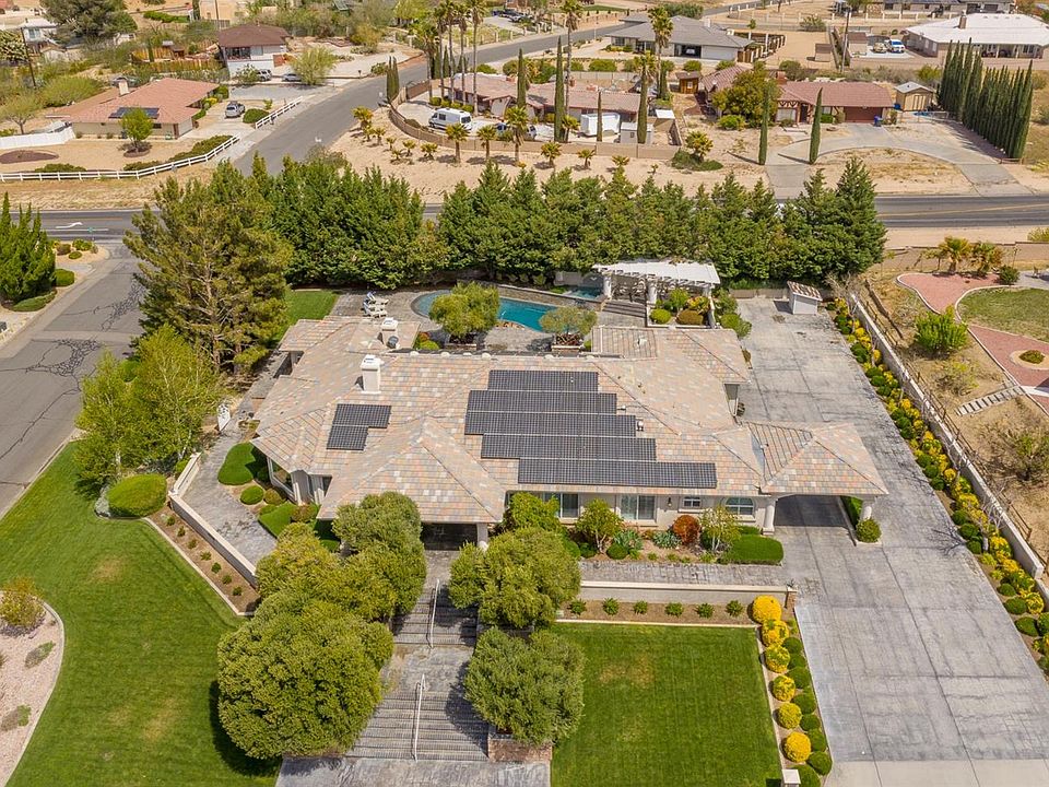 1st image of 19832 Sunset Ln