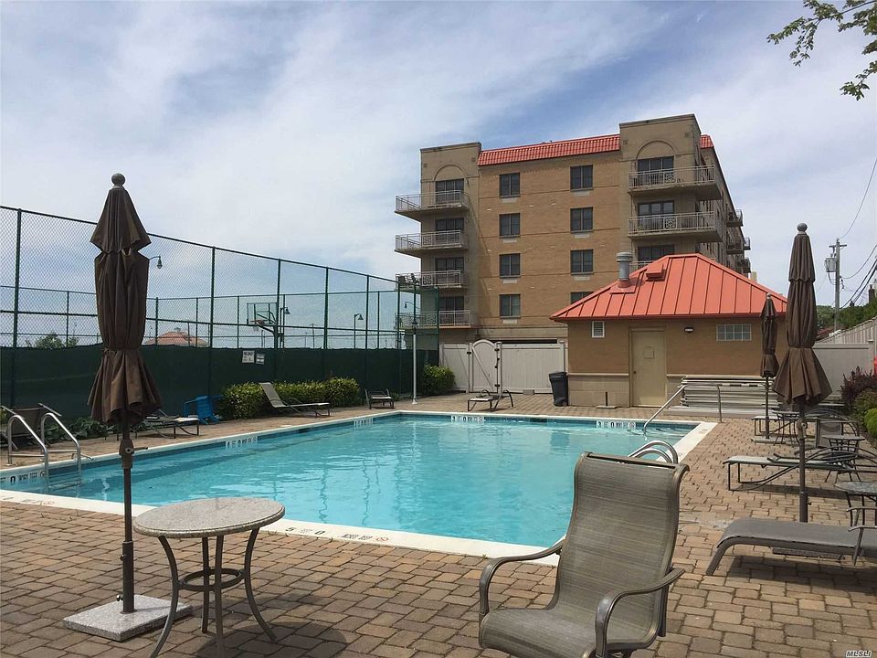 2nd image of 125 E Broadway APT 305