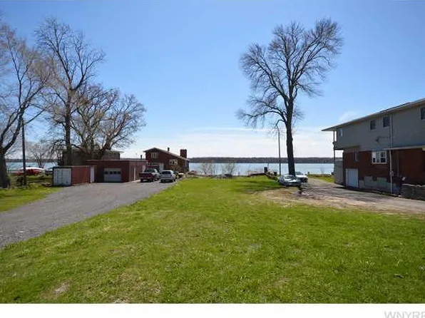 7313 Buffalo Ave, Niagara Falls, NY 14304