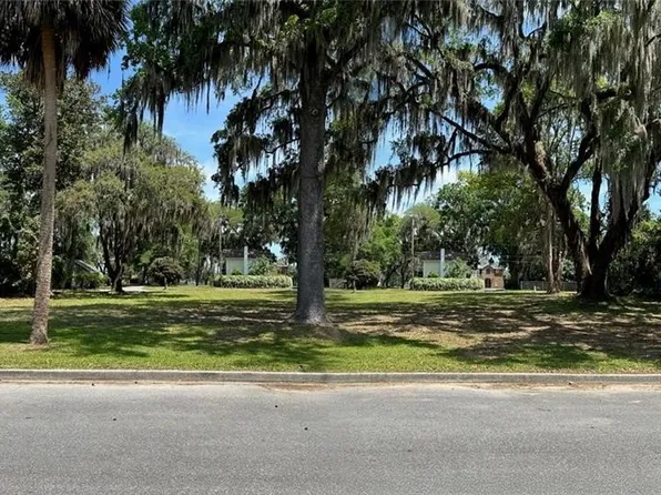 215 Battery Circle, Savannah, GA 31410