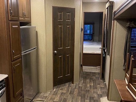 4th image of 965 Timberlake Cir