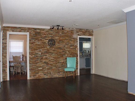 3rd image of 4723 Private Road 2649