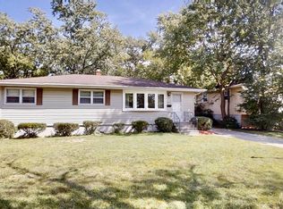 415 N Glenwood Dr, Griffith, IN 46319