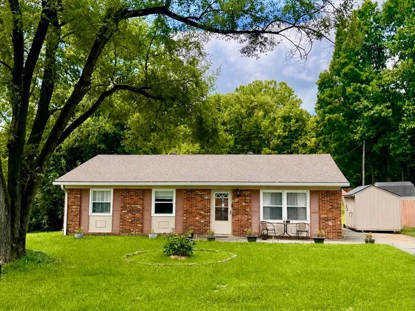33 Meadowbrook Dr, Frankfort, KY 40601