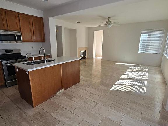 3rd image of 514 Via Del Caballo