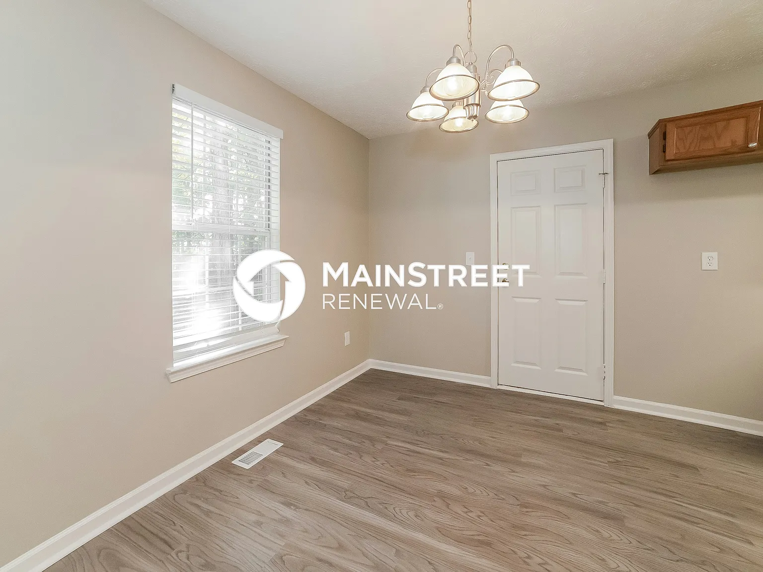 3145 Medina Dr — Photo 4