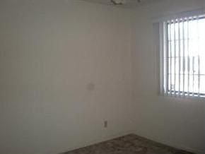 3rd image of 3505 Lakeview Dr