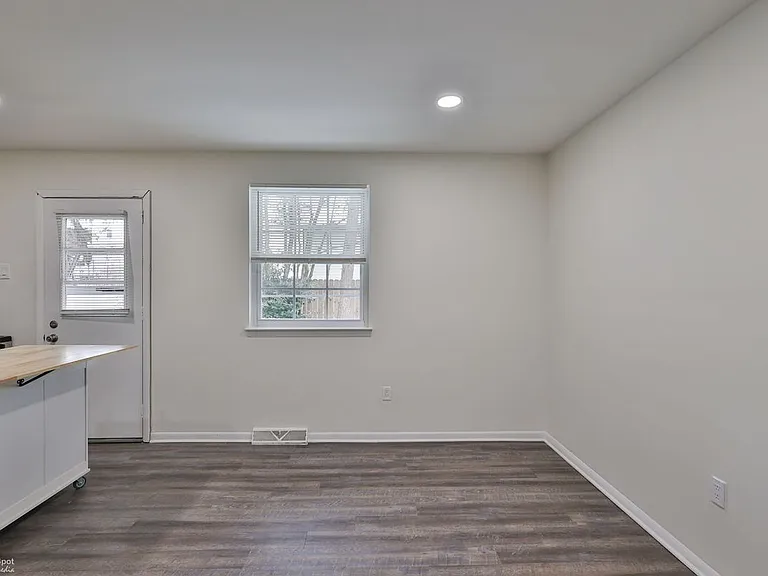 305 S Warminster Rd #B2 — Photo 28