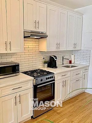 3rd image of 535 E 81st St APT 4C