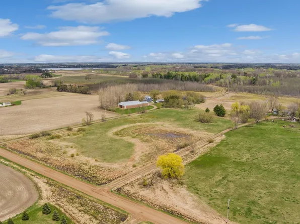 1222 Legend St, Mora, MN 55051