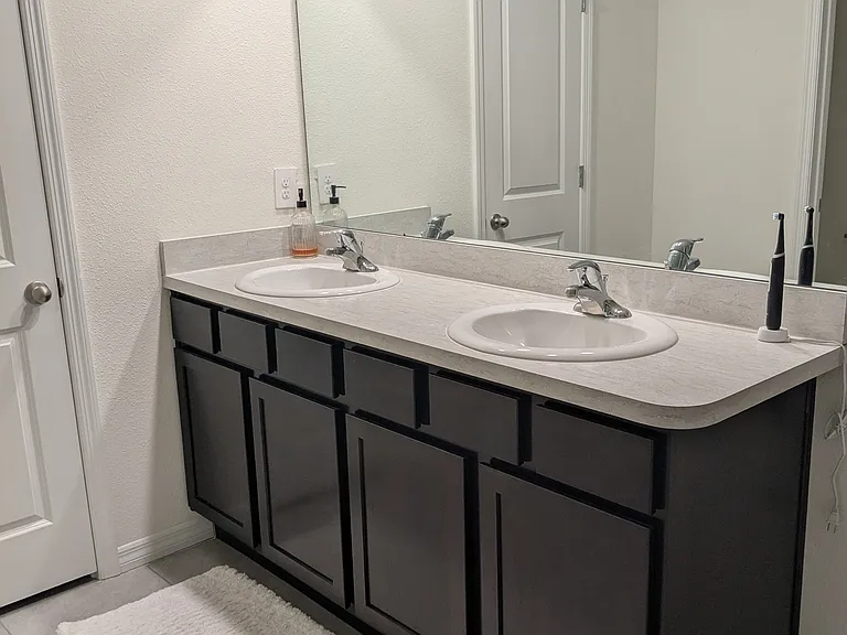 on-suite bathroom