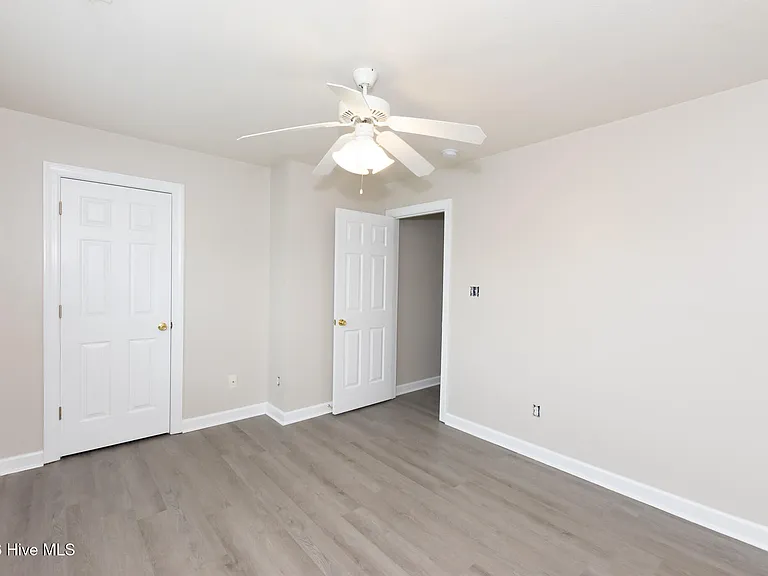304 Bridgewood Dr — Photo 24